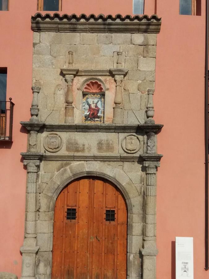 Apartmán Casa El Reloj Mombeltrán Exteriér fotografie
